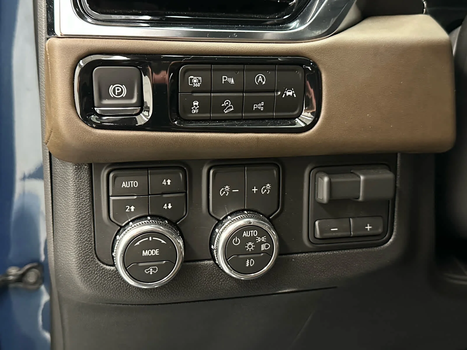Used 2026 Downpour Metallic GMC Denali Ultimate image 26