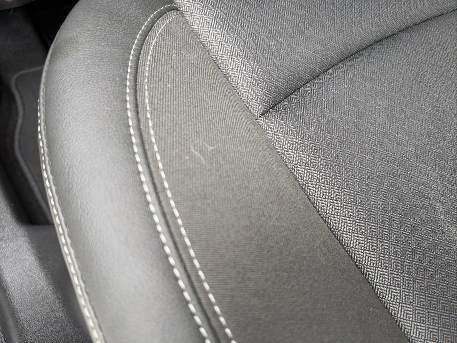 Used 2025 Moonstone Gray Metallic Buick Preferred image 20