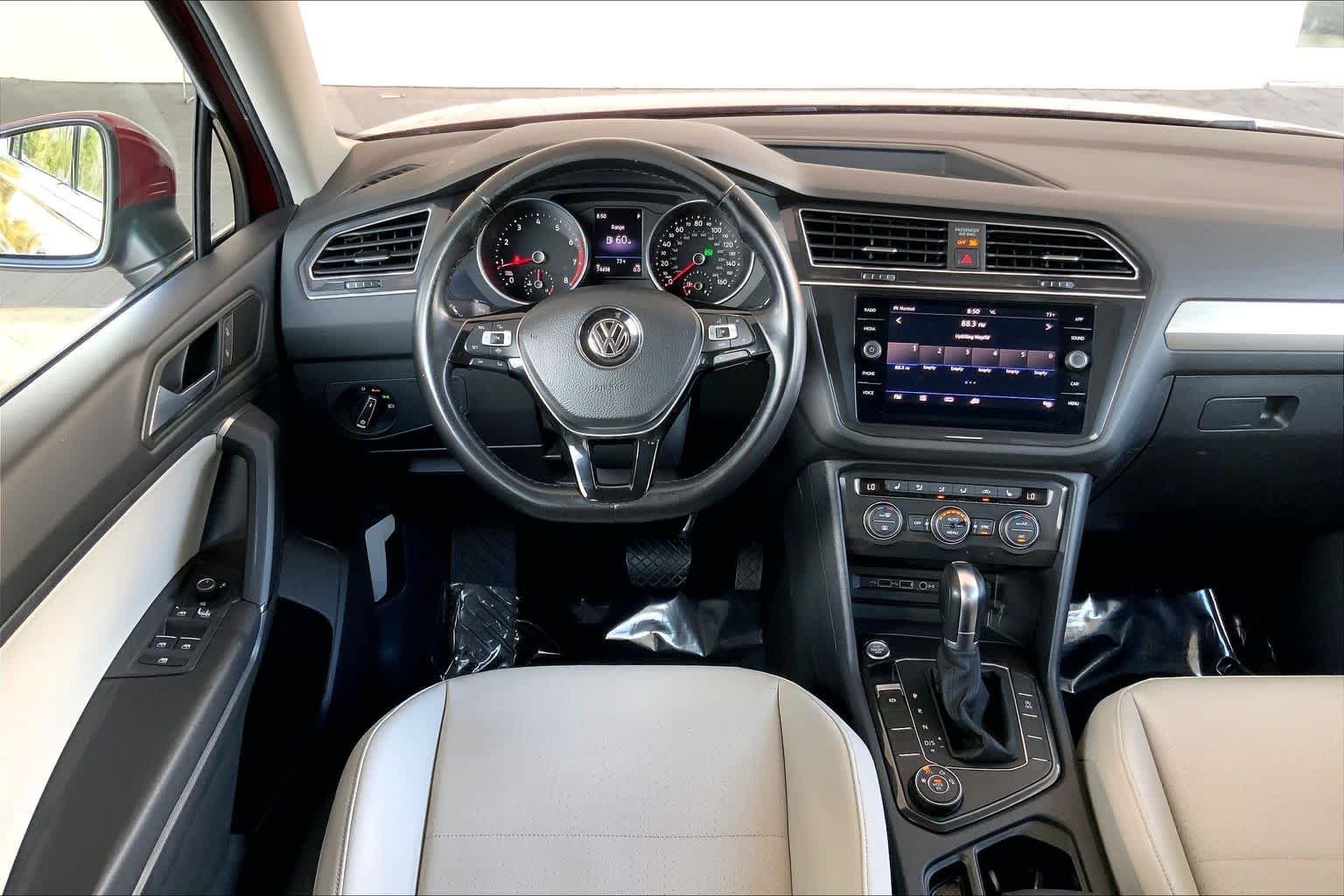 Used 2019 Cardinal Red Metallic Volkswagen SE image 6