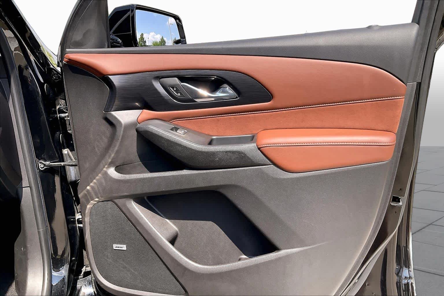 Used 2018 Mosaic Black Metallic Chevrolet High Country image 21