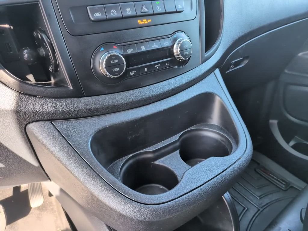 Used 2017  Mercedes-Benz Passenger image 22