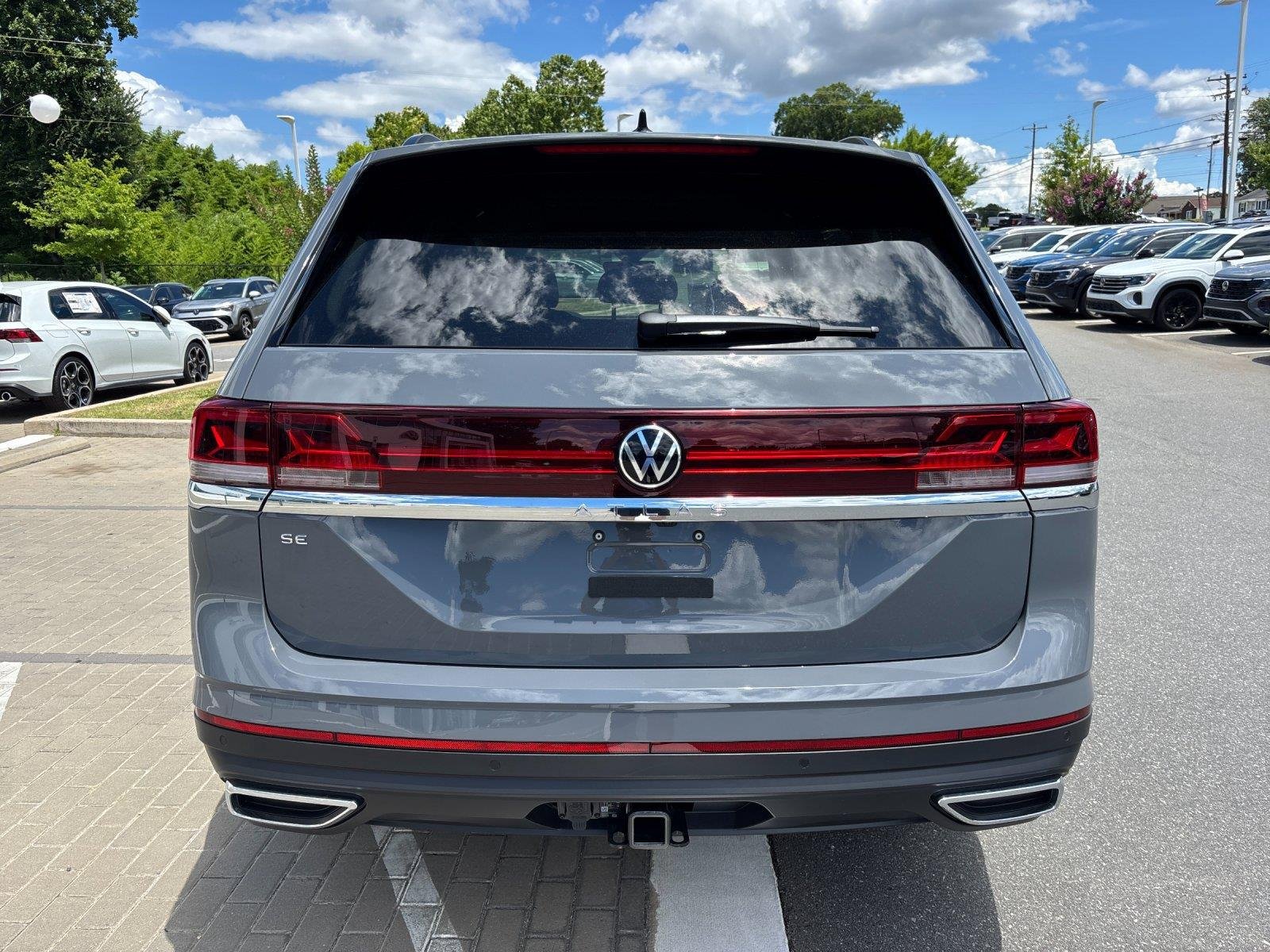 New 2026 pure gray Volkswagen 2.0T SE w/Technology image 4