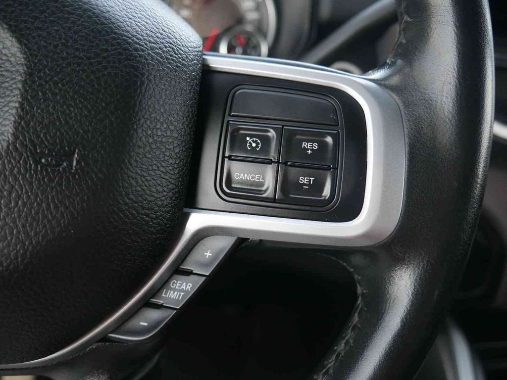 Used 2022 White Ram Big Horn image 43