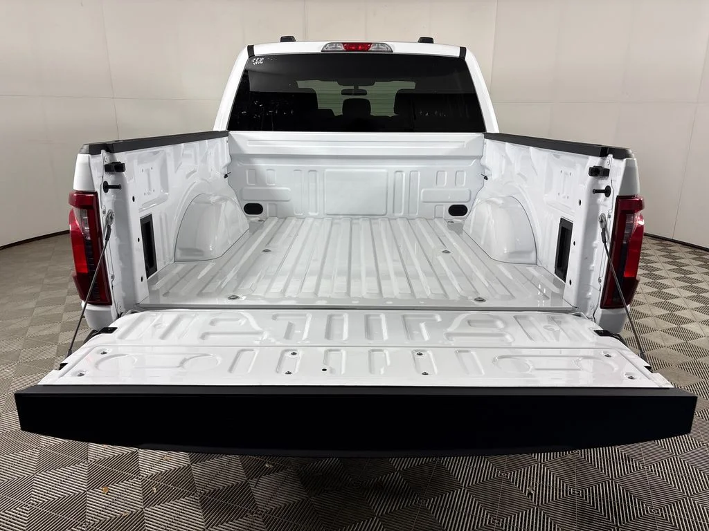 New 2026 White Ford XLT image 14