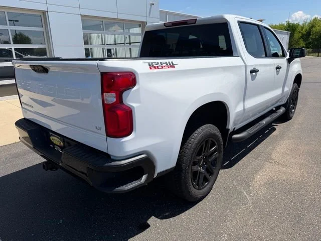 Used 2025 Summit White Chevrolet LT Trail Boss image 7