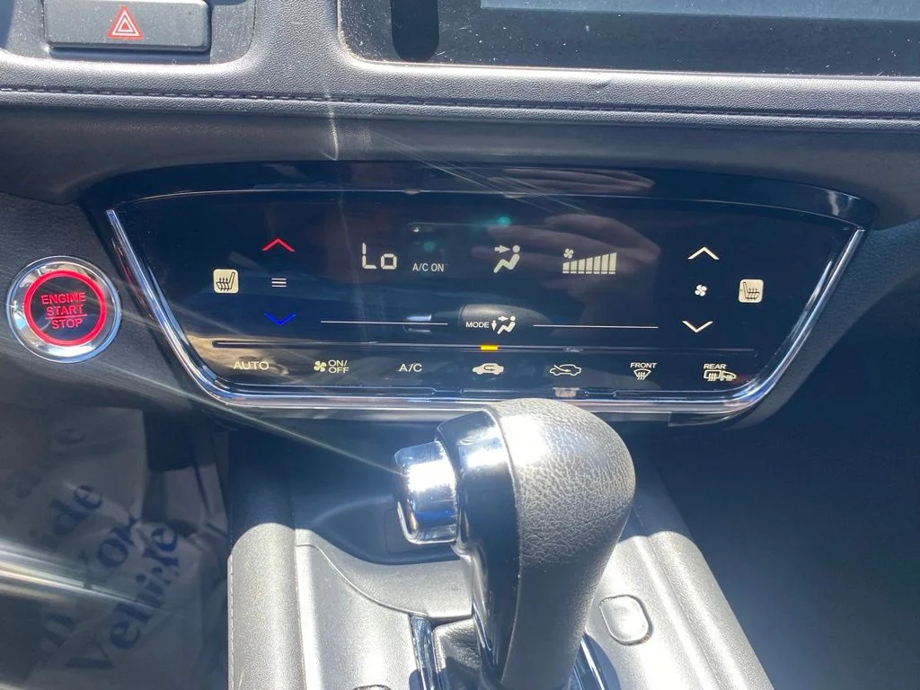 Used 2019  Honda EX image 23