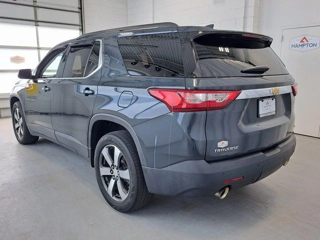 Used 2019 Gray Chevrolet 3LT image 7