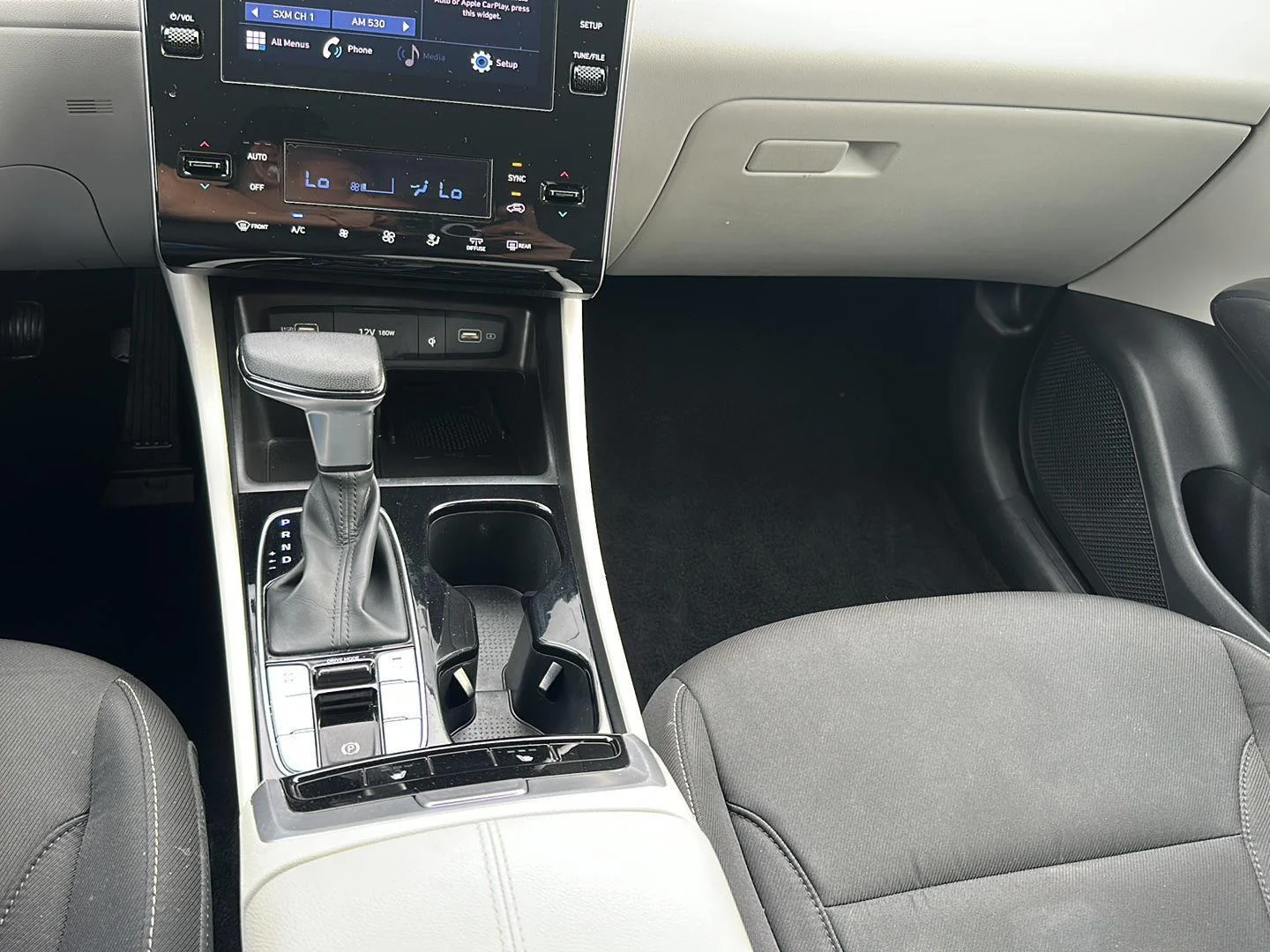 Used 2024 Hampton Gray Hyundai SEL image 30