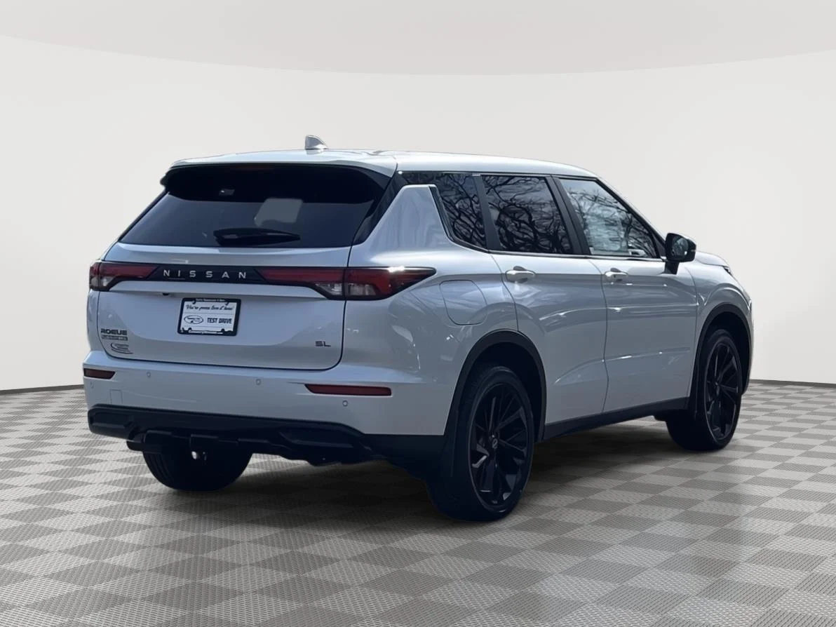 New 2026 Alpine Frost Nissan SL image 5
