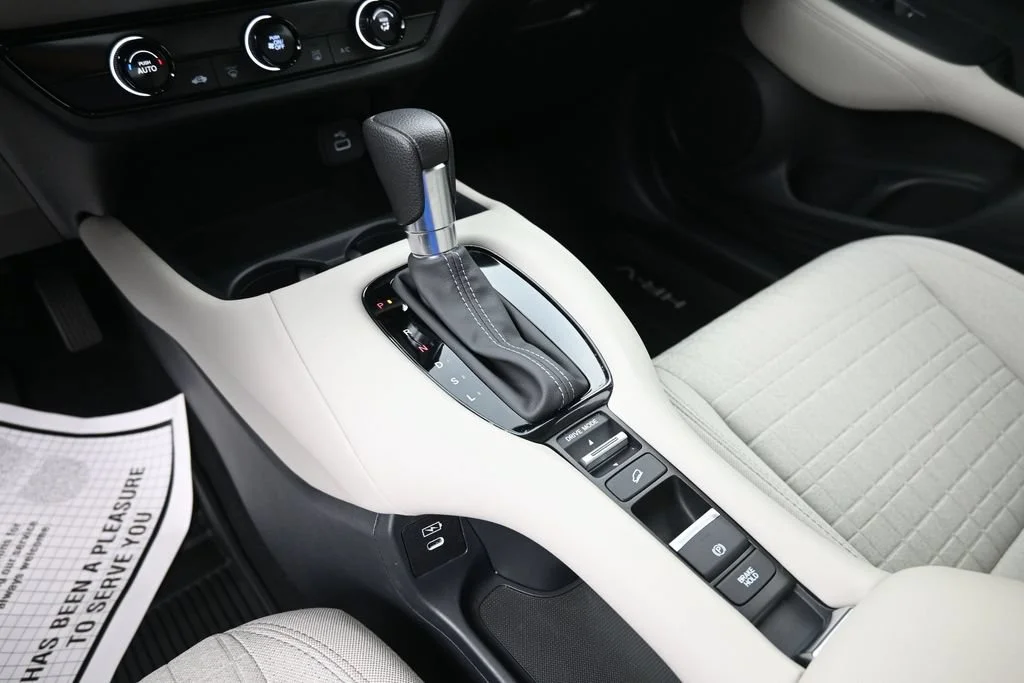 2025 Honda HR-V LX - Photo 23