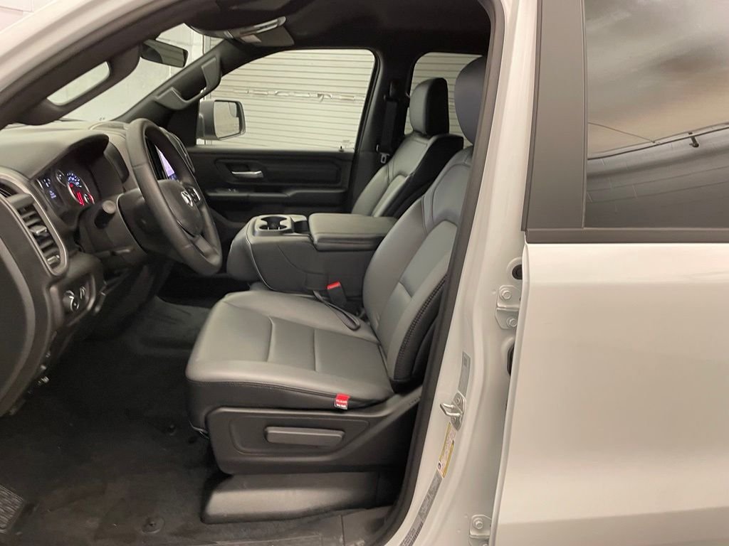 New 2026 Bright White Clear-Coat Exterior Paint RAM Tradesman image 16