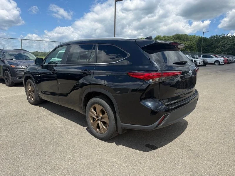 Used 2023 Black Toyota Bronze Edition image 8