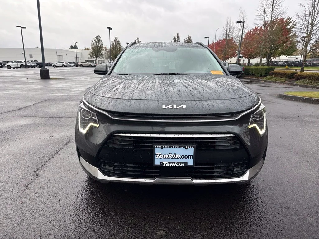 Used 2024 Graphite Gray Kia EX Touring image 2