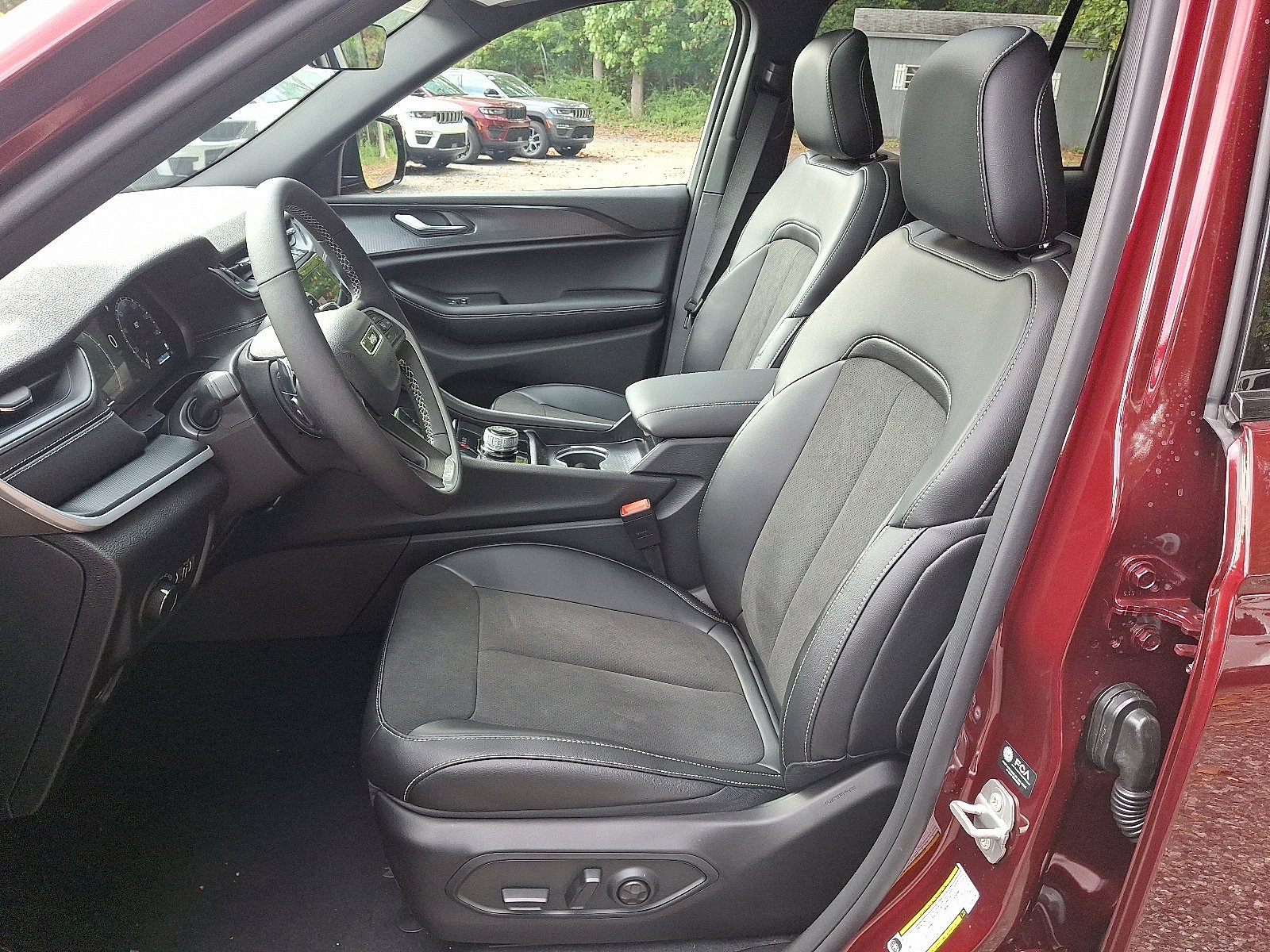 2025 Jeep Grand Cherokee Altitude - Photo 7