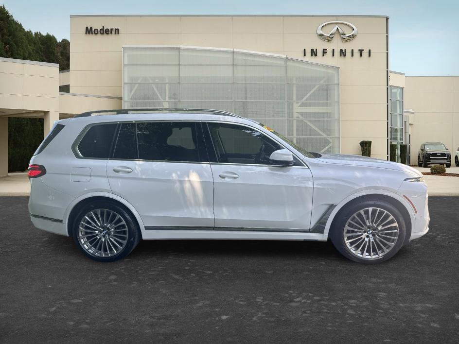 Used 2023 Alpine White BMW xDrive40i image 4