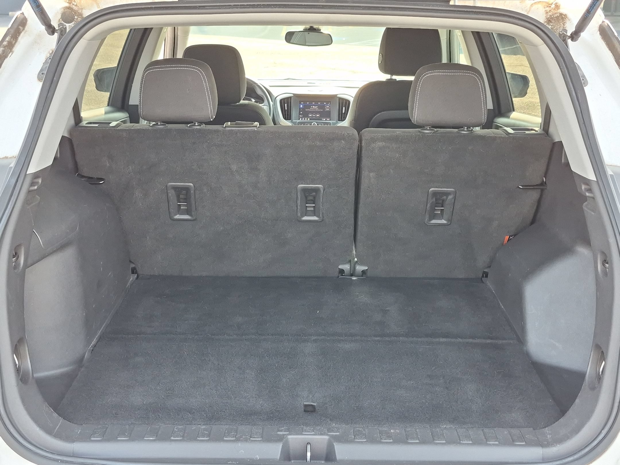 Used 2022 Summit White GMC SLE image 31