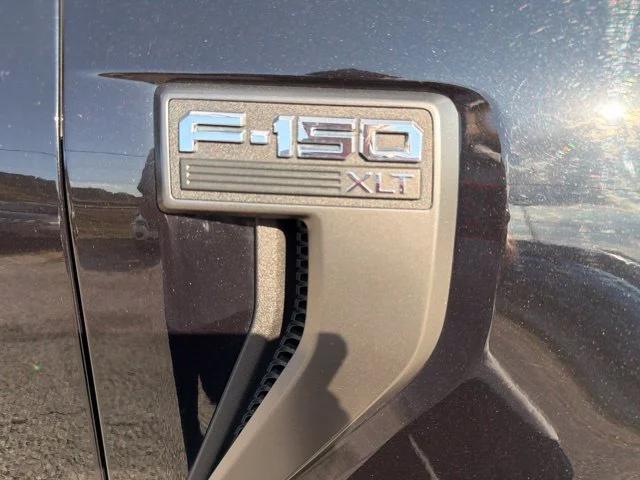 Used 2021 Black Ford XLT image 14