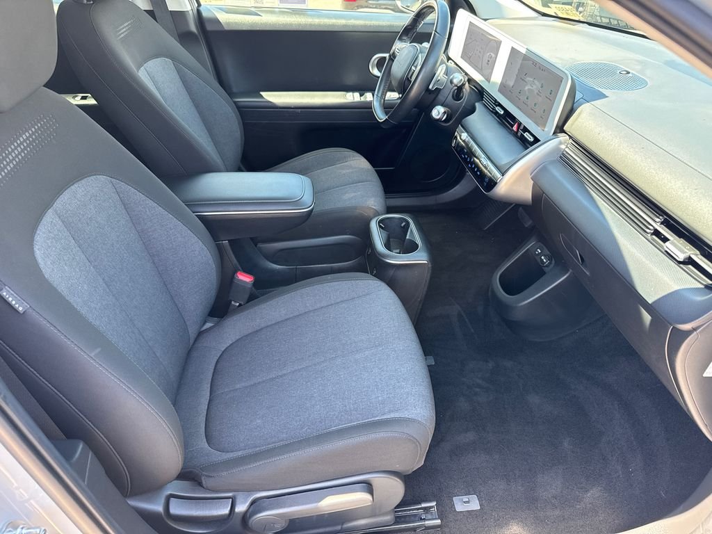 Used 2024 Gray Hyundai SE image 14