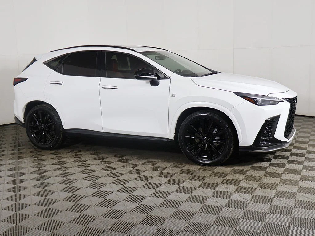 Used 2024 White Lexus 350 F SPORT Handling image 14