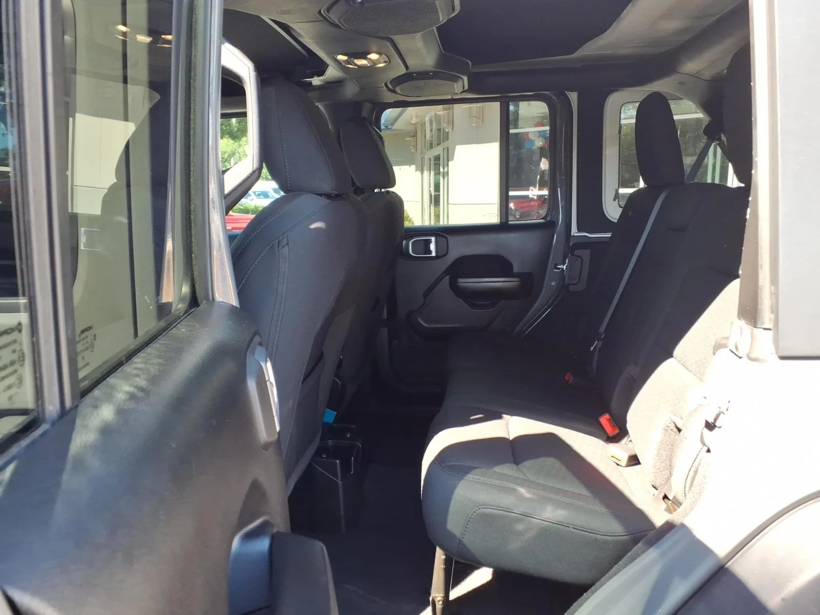 Used 2020 GRAY Jeep Sport S image 19