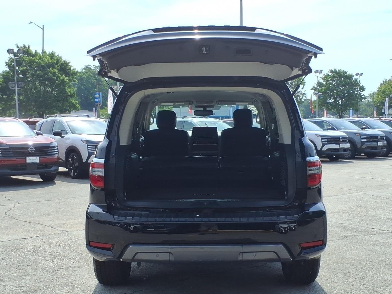 Used 2023 Super Black Nissan SV image 25