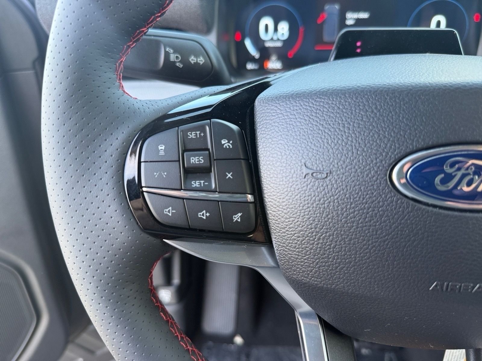 New 2026 Carbonized Gray Metallic Ford ST-Line image 25