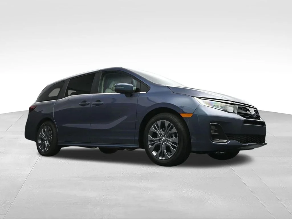 New 2026 Smoke Blue Pearl Honda Touring image 17