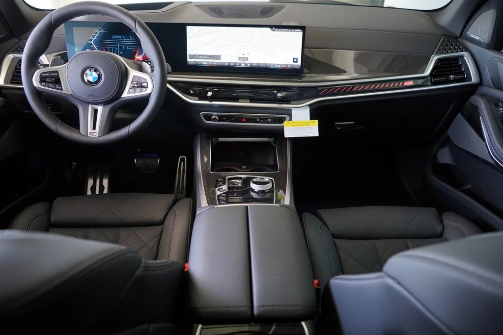 Used 2026 Black BMW M60i image 14