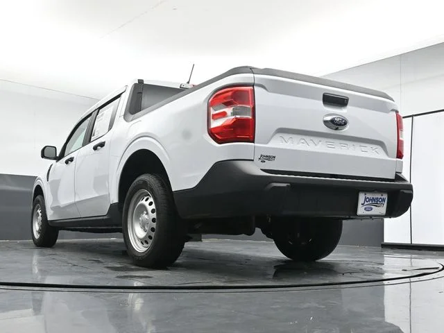 Used 2024 White Ford XL image 29