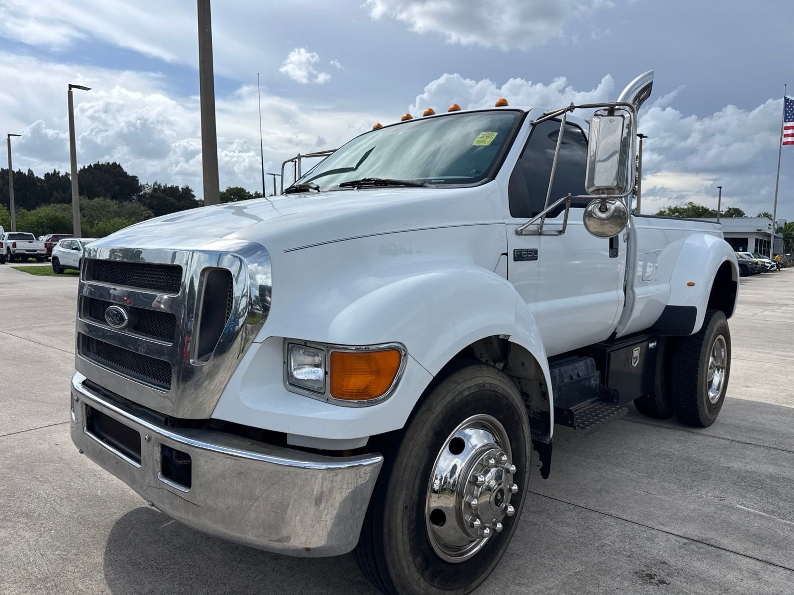 Used 2004 White Ford XLT image 9