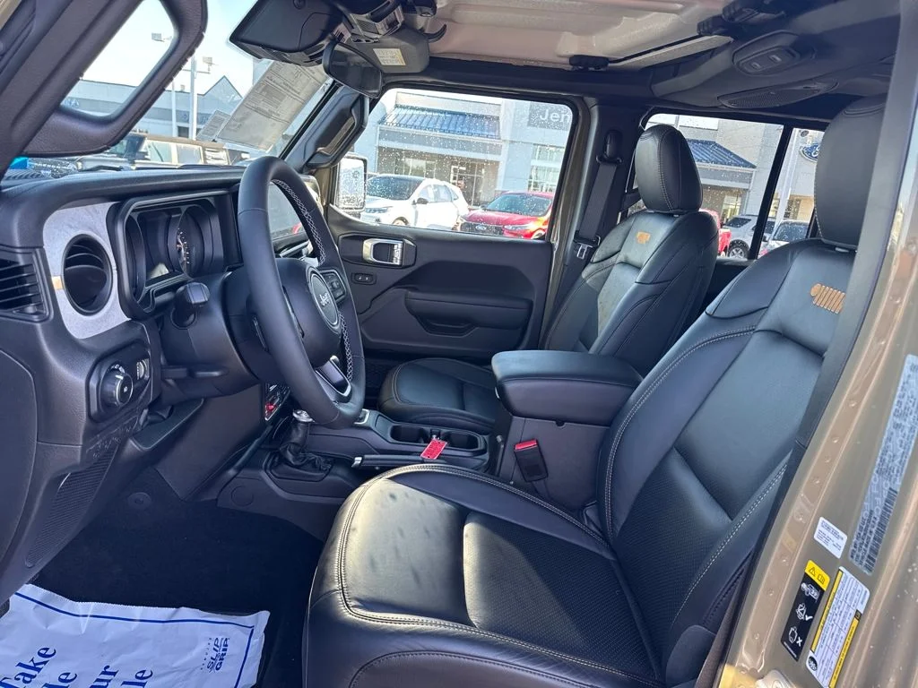 2025 Jeep Wrangler 4-Door Willys - Photo 9