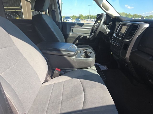 2022 Ram 1500 Classic SLT photo 2