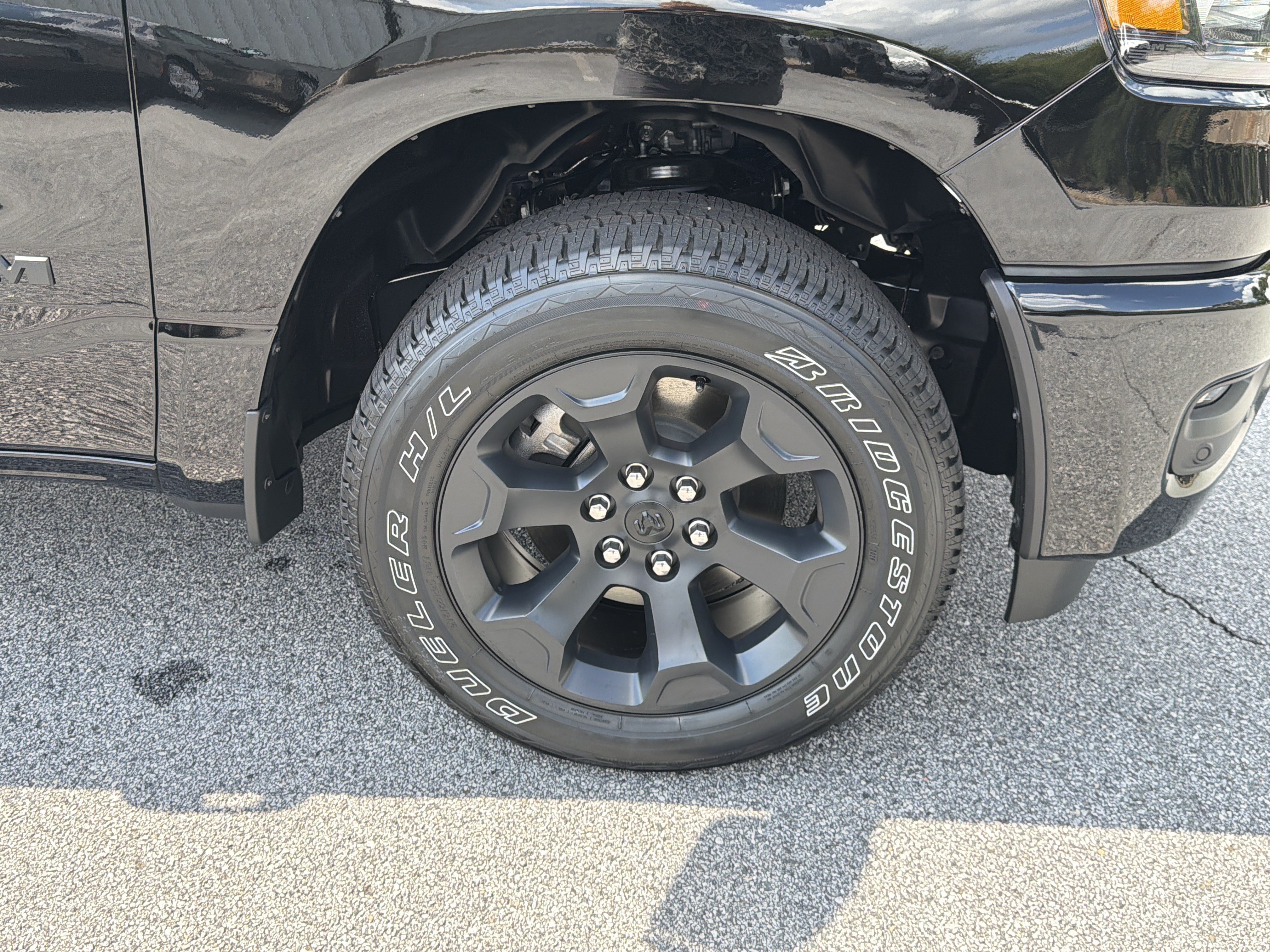 New 2026 Diamond Black Crystal Pearl-Coat Exterior Paint RAM Express image 14