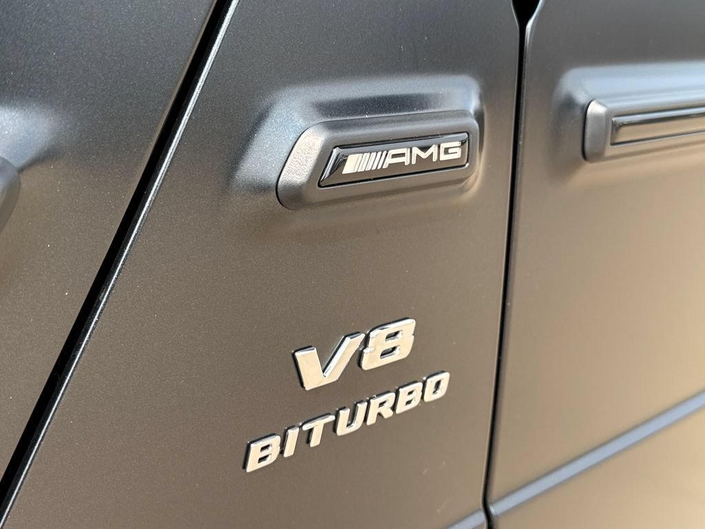 Used 2022 Black Mercedes-Benz 4MATIC® image 9