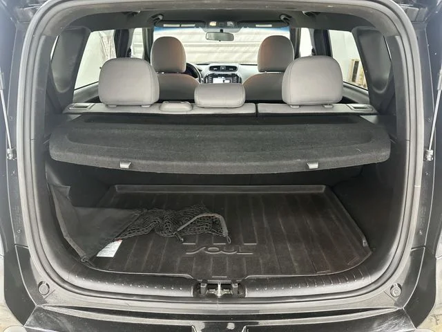 Used 2016 Black Kia Plus image 21