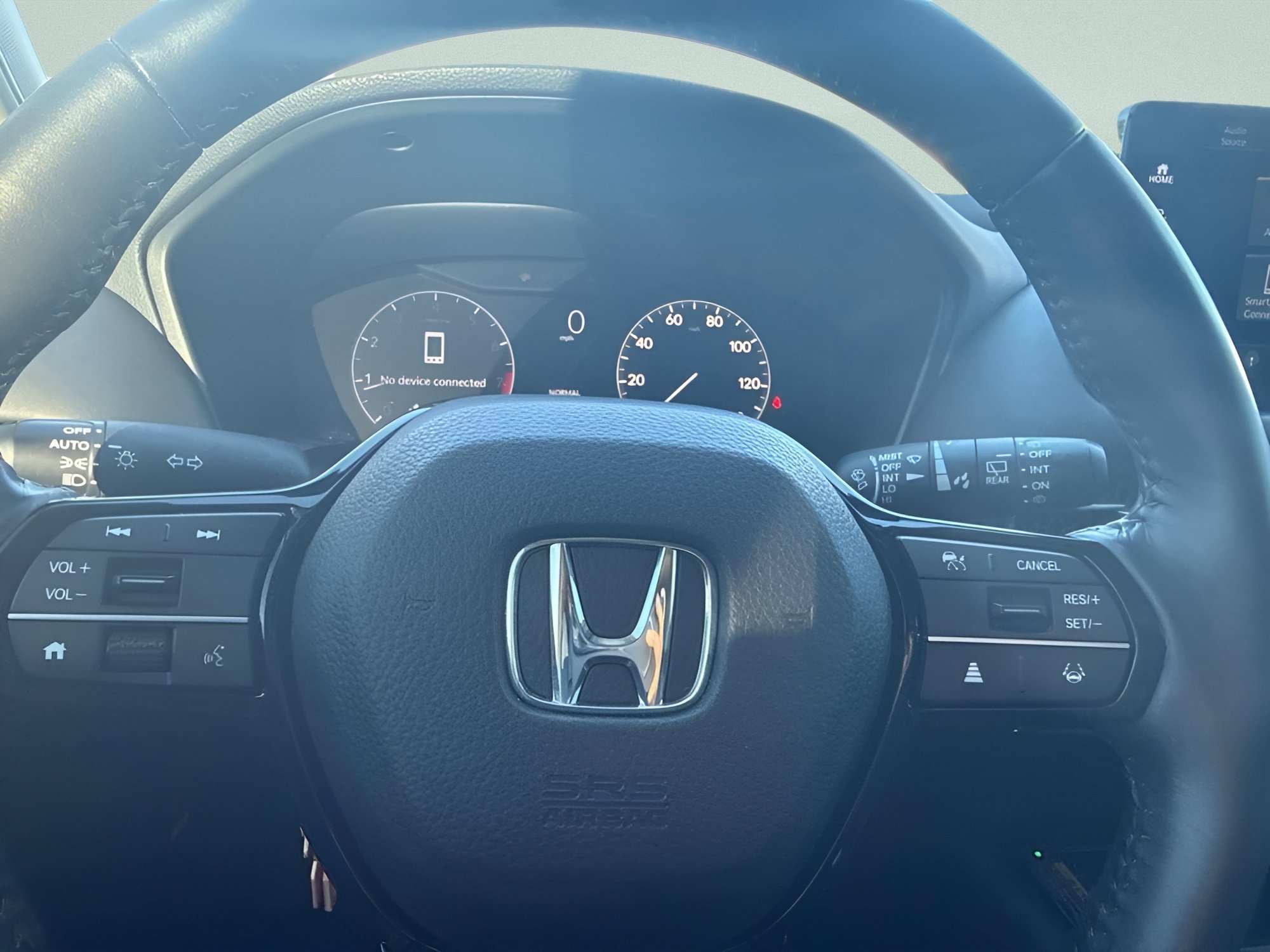 Used 2024 Platinum White Pearl Honda EX-L image 27
