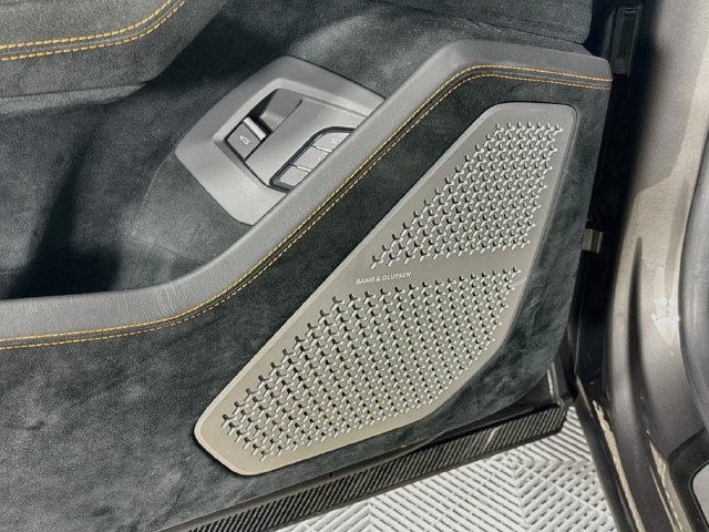 Used 2023 Gray Lamborghini Performante image 21