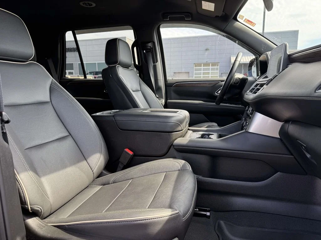 Used 2024 Black Chevrolet Premier image 13