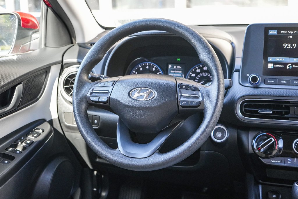 2023 Hyundai Kona SEL - Photo 15