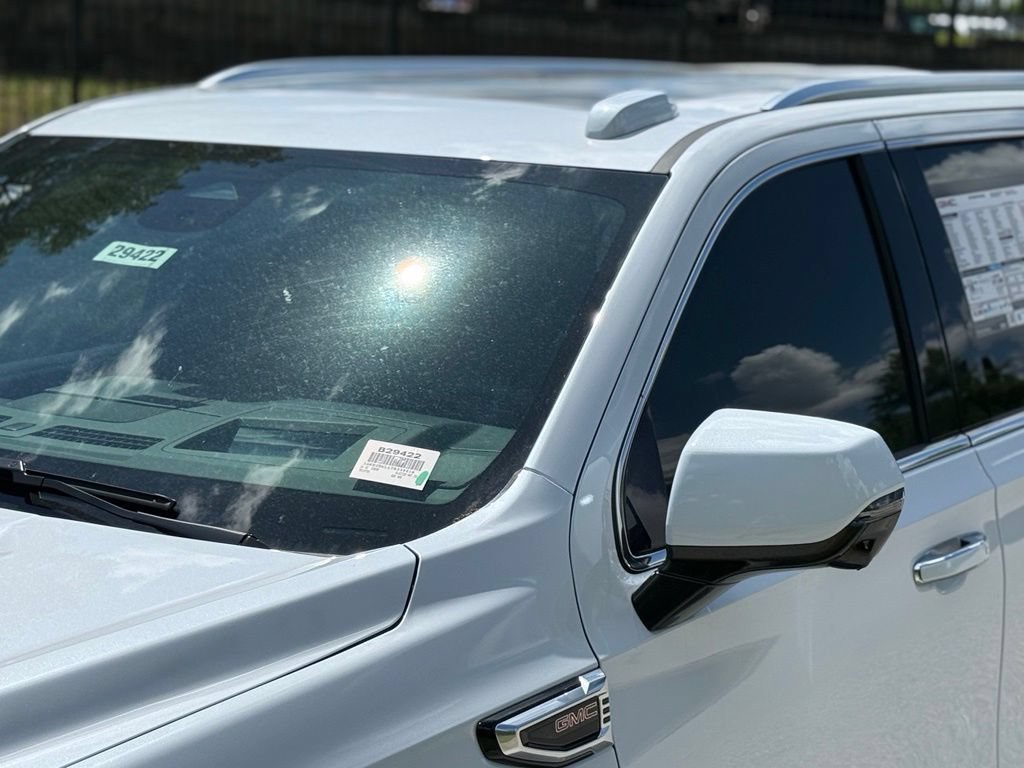 2026 GMC Yukon Denali - Photo 11