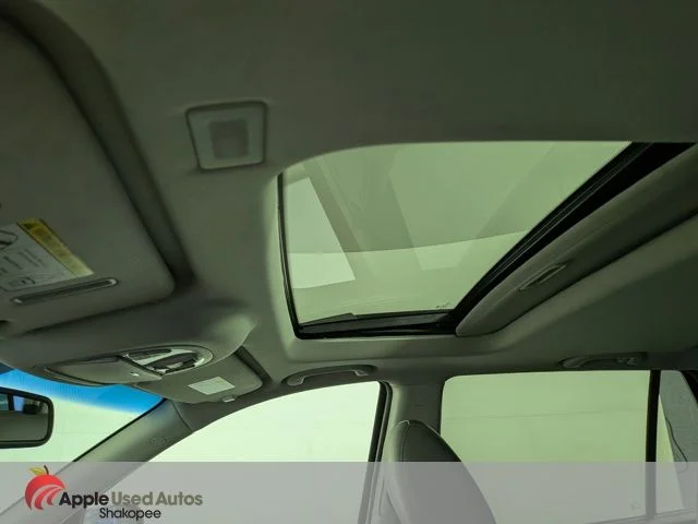 Used 2011 Gray Hyundai SE image 25