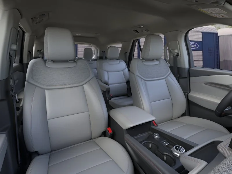 New 2026 Space White Metallic Ford Active image 10
