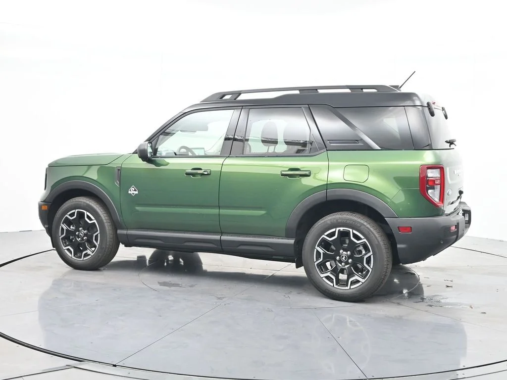 New 2025 Eruption Green Metallic Ford Outer Banks® image 10