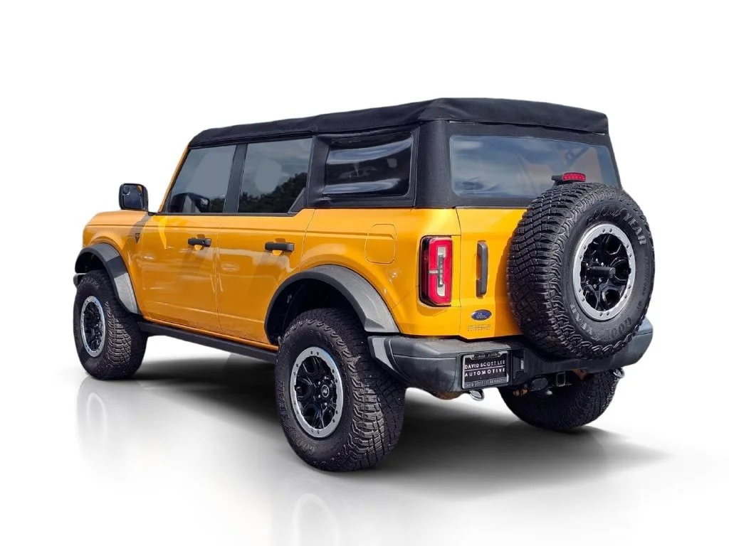 Used 2021 Cyber Orange Met Ford Base image 12