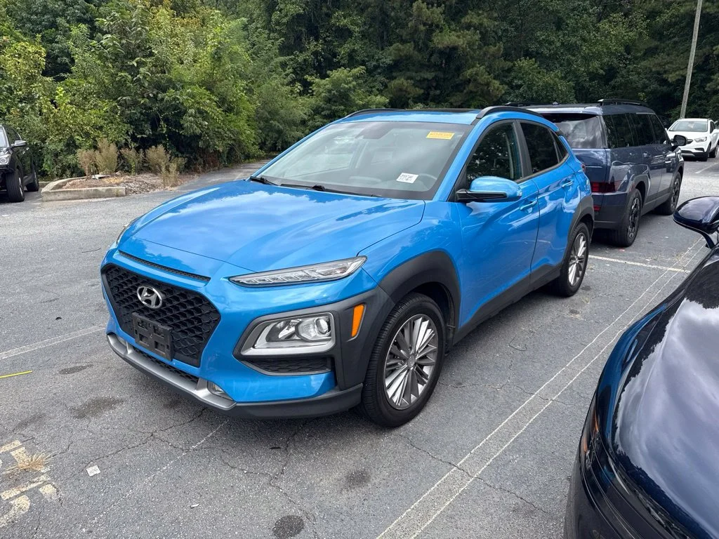 Used 2020 Blue Hyundai SEL Plus image 1