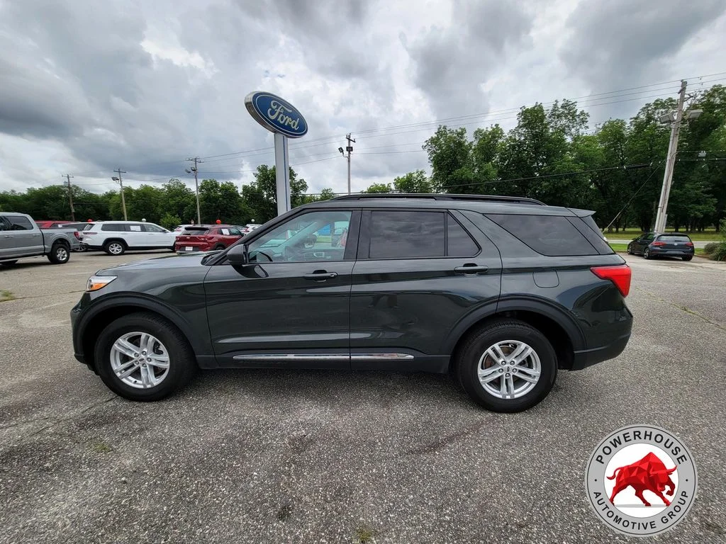 Used 2023 Green Ford XLT image 3