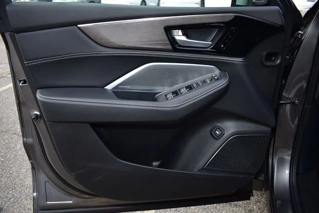 New 2026 Liquid Carbon Metallic Acura Advance Package image 10