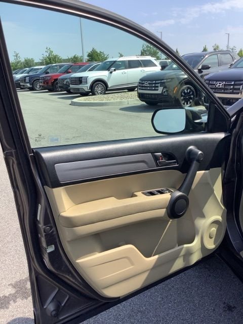 2011 Honda CR-V SE - Photo 16