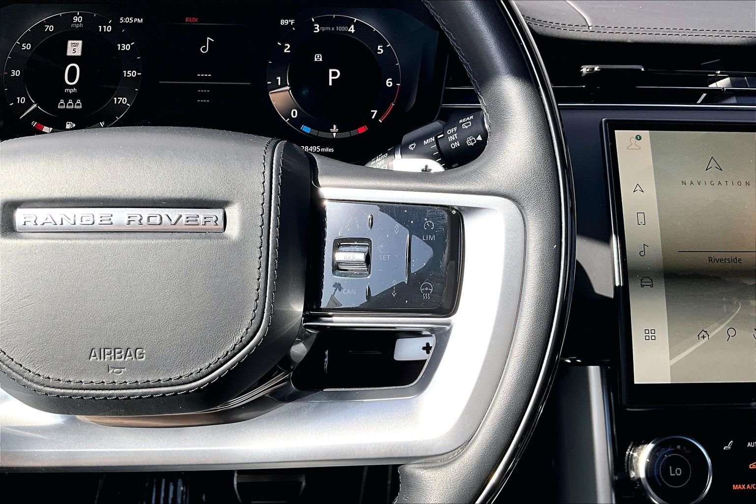 Used 2023 Black Land Rover SE image 18