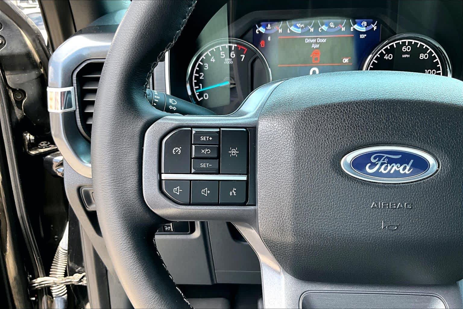 Used 2023 Agate Black Ford XLT image 22